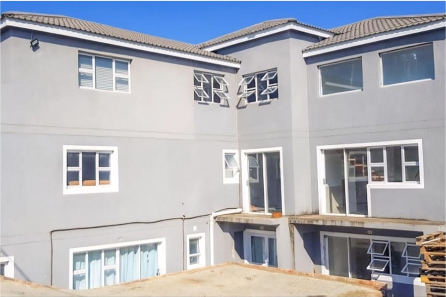 15 Bedroom Property for Sale in Beacon Bay Eastern Cape